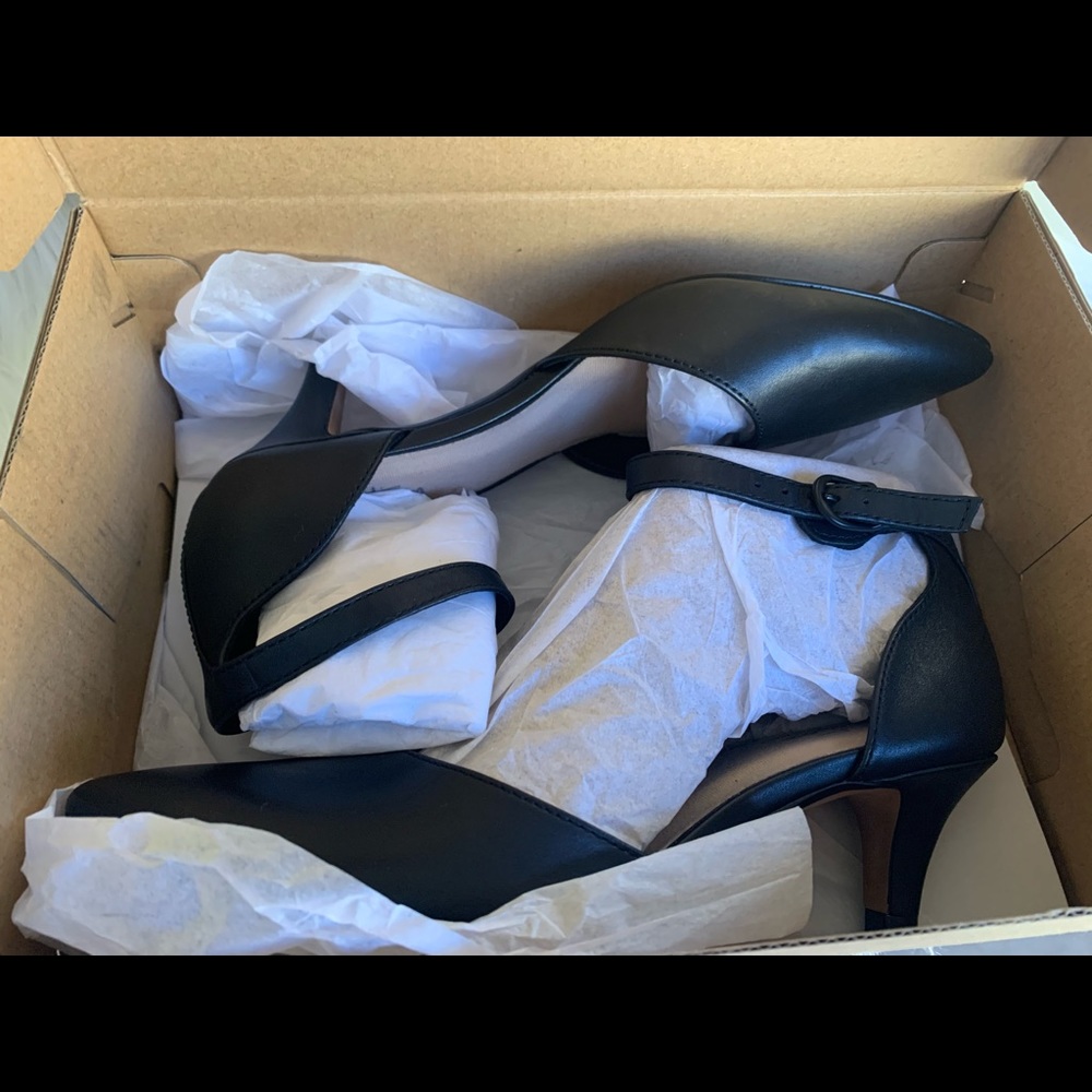 Black little heel